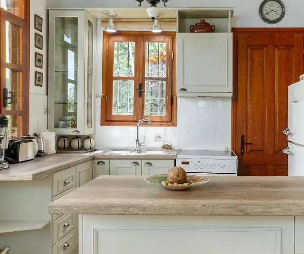 Sevasti Home, Panel Hospitality Homes & *